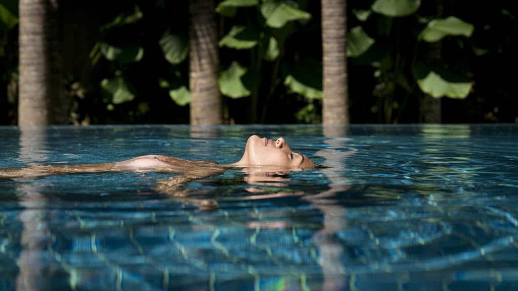 REVĪVŌ Wellness Resort - Pool - Premium Wellness Retreat auf Bali mit ReiseSPA
